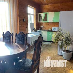 Дом 180м&sup2;, 2-этажный, посуточно, 