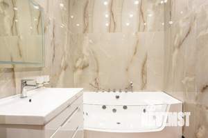 Дом 900м&sup2;, 4-этажный, посуточно, 