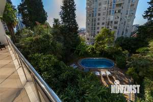 Дом 240м&sup2;, 2-этажный, посуточно, 