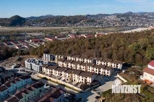 Таунхаус 140м&sup2;, 3-этажный, на длительный срок, 