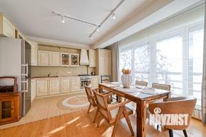 Таунхаус 200м&sup2;, 2-этажный, на длительный срок, 