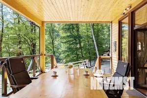 Дом 250м², 2-этажный, посуточно, 