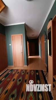 Коттедж 180м², 2-этажный, на длительный срок, 