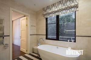 Таунхаус 360м², 4-этажный, на длительный срок, 