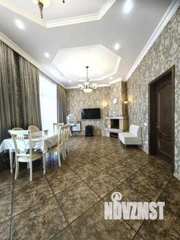 Коттедж 280м&sup2;, 4-этажный, на длительный срок, 