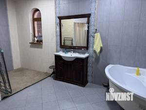 Дом 300м², 3-этажный, на длительный срок, 