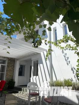 Дом 40м², 2-этажный, посуточно, 