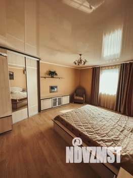 Дом 100м&sup2;, 3-этажный, посуточно, 