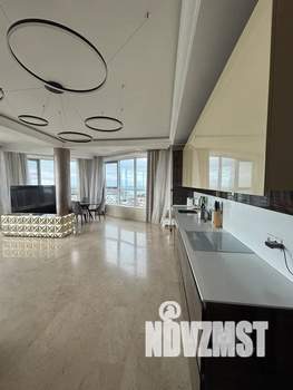 Дом 180м&sup2;, 12-этажный, посуточно, 