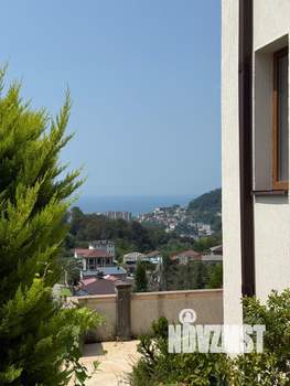 Коттедж 100м², 2-этажный, на длительный срок, 