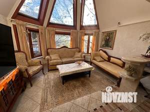 Дом 179м&sup2;, 2-этажный, посуточно, 