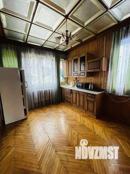 Дом 300м&sup2;, 2-этажный, на длительный срок, 