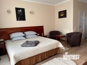 Дом 1000м², 3-этажный, посуточно, 