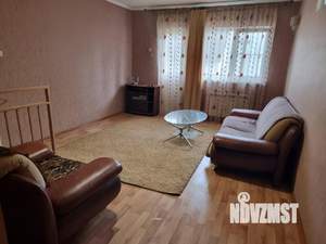 Дом 100м&sup2;, 3-этажный, на длительный срок, 