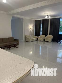 Дом 230м², 2-этажный, посуточно, 