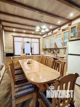 Коттедж 240м², 2-этажный, на длительный срок, 