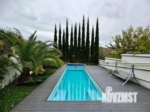 Дом 426м&sup2;, 3-этажный, посуточно, 