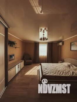 Дом 100м&sup2;, 3-этажный, посуточно, 