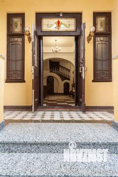 Дом 210м², 2-этажный, на длительный срок, 