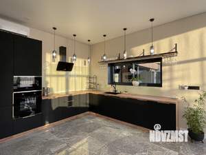 Дом 200м², 3-этажный, посуточно, 