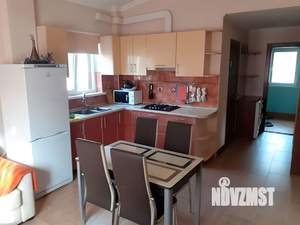 Коттедж 50м², 2-этажный, на длительный срок, 