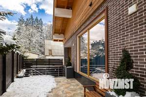 Дом 200м², 3-этажный, посуточно, 