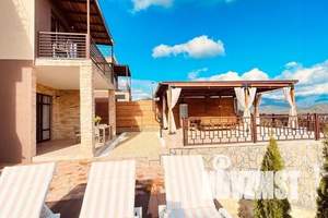 Дом 210м&sup2;, 2-этажный, посуточно, 