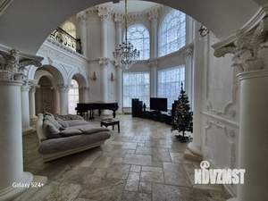 Коттедж 750м², 3-этажный, на длительный срок, 
