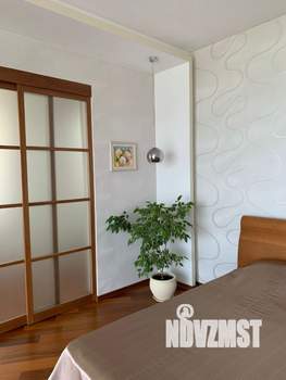 Коттедж 350м², 4-этажный, на длительный срок, 