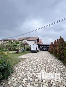 Коттедж 180м², 2-этажный, на длительный срок, 