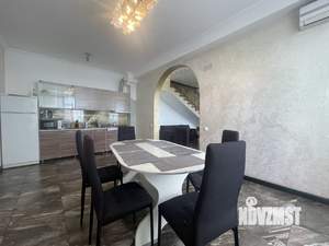 Таунхаус 190м², 2-этажный, на длительный срок, 