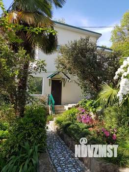 Дом 60м², 2-этажный, на длительный срок, 