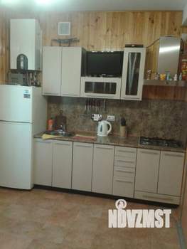 Коттедж 70м², 2-этажный, на длительный срок, 