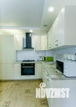 Дом 130м&sup2;, 3-этажный, посуточно, 