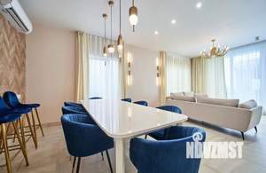 Коттедж 180м², 2-этажный, на длительный срок, 