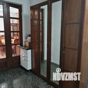 Дом 350м², 3-этажный, посуточно, 