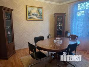 Коттедж 200м², 2-этажный, на длительный срок, 