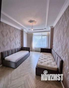 Дом 254м², 3-этажный, на длительный срок, 