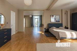 Коттедж 400м², 3-этажный, на длительный срок, 