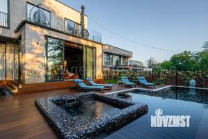 Дом 200м², 2-этажный, на длительный срок, 