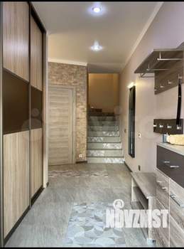 Таунхаус 150м², 3-этажный, на длительный срок, 