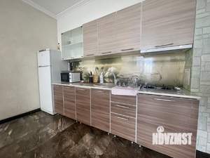 Таунхаус 190м², 2-этажный, на длительный срок, 