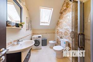 Дом 220м&sup2;, 2-этажный, посуточно, 