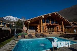 Дом 340м&sup2;, 2-этажный, посуточно, 