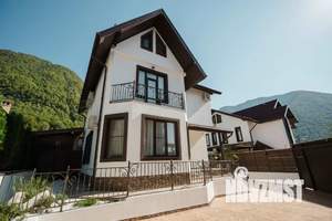 Дом 300м², 3-этажный, посуточно, 