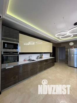 Дом 180м&sup2;, 12-этажный, посуточно, 