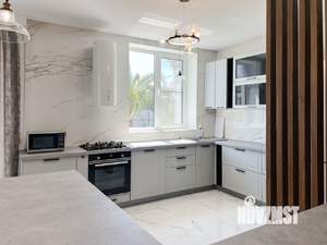 Дом 350м², 2-этажный, посуточно, 