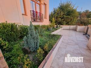 Дом 300м², 2-этажный, на длительный срок, 