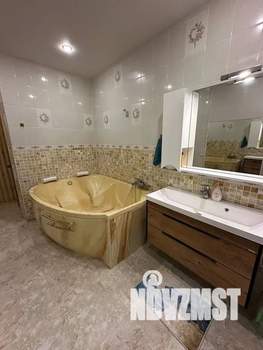 Дом 300м&sup2;, 3-этажный, посуточно, 