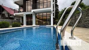 Дом 360м&sup2;, 3-этажный, посуточно, 